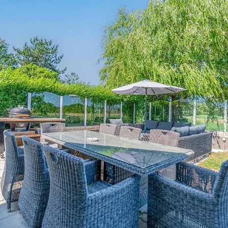 Villapark Kamperfoelie 67 *