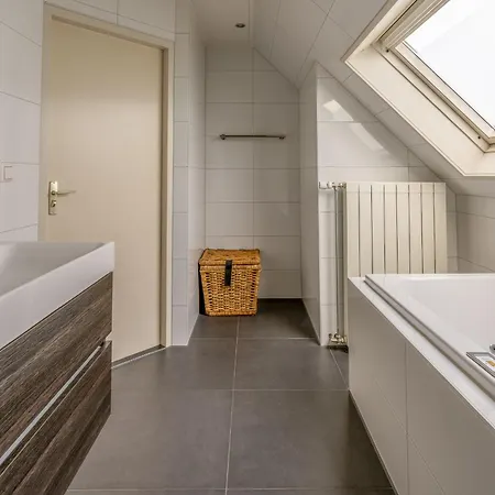 Ferienhaus Villapark Kamperfoelie 67 *